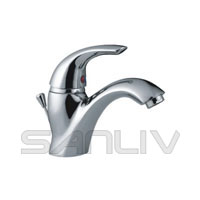 Single handle water faucet