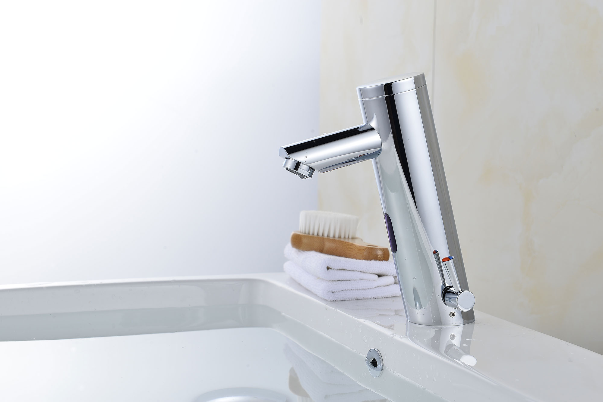 Automatic Sensor Bathroom Sink Faucet with Hot & Cold Water Temperature Control