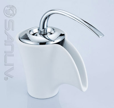 LanGuShi SLT0213 Chrome Brass Faucet Type Ceramic Valve Core Kitchen Bathroom Basin Faucet Bathroom Sink Taps 